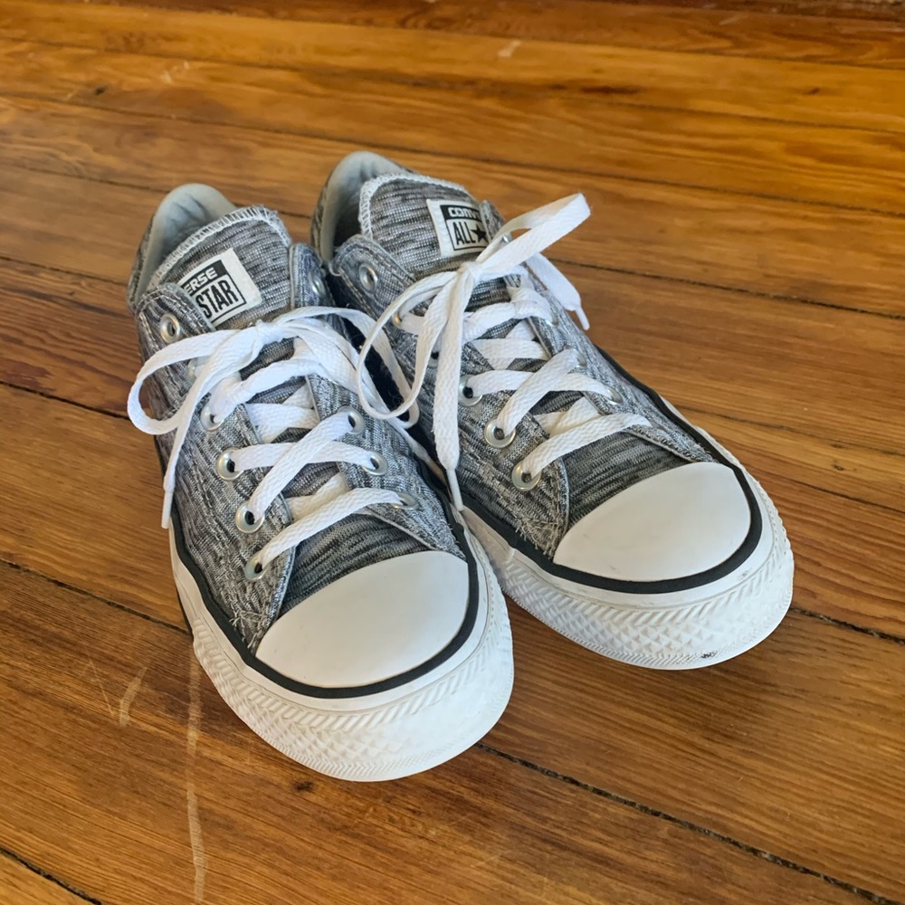 Women’s grey heather converse